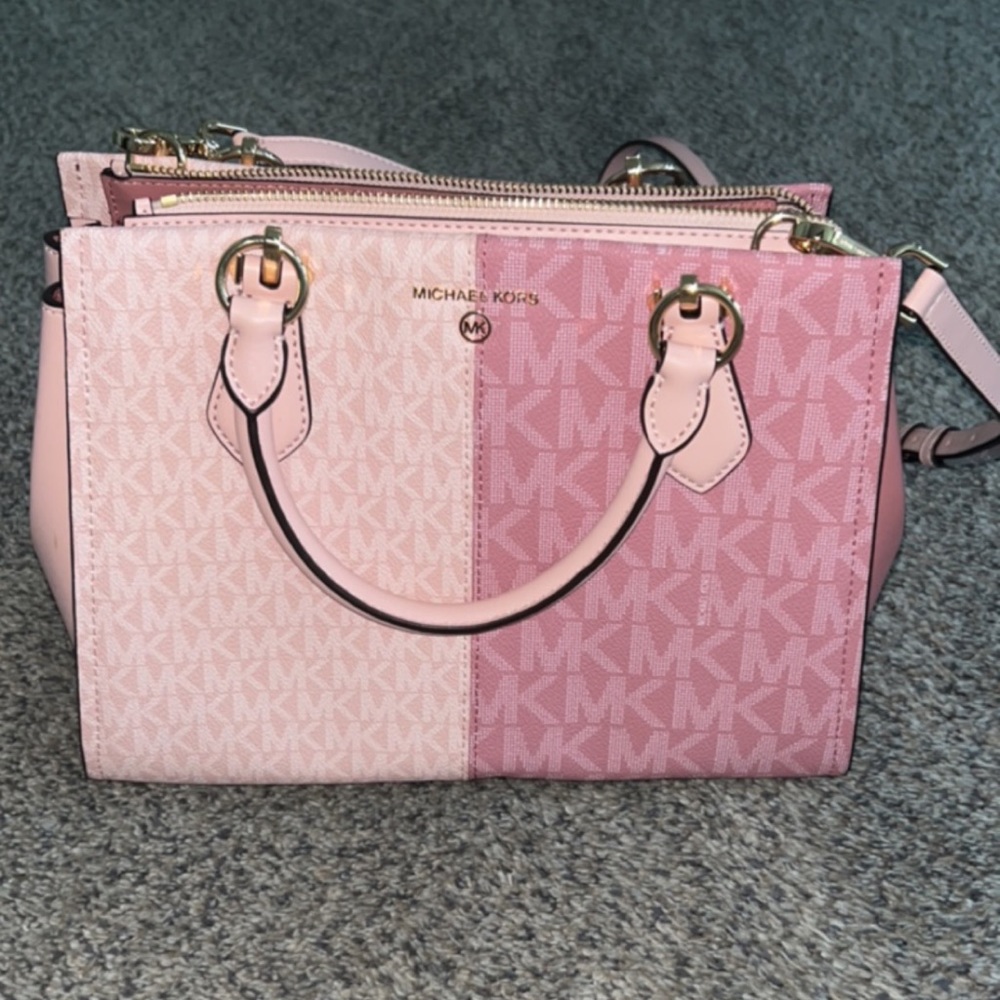 Michael kors purse